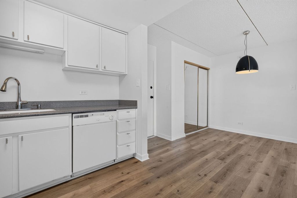 2015 S Finley Road S 608, Lombard, IL 60148 — photo 5