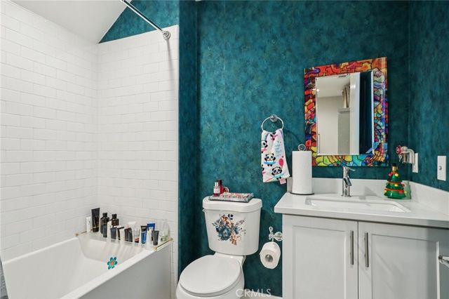 13225 Victory Boulevard, Valley Glen, CA 91401