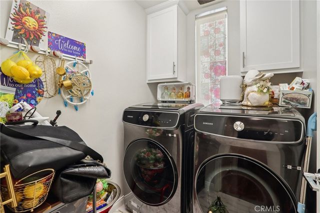 13225 Victory Boulevard, Valley Glen, CA 91401
