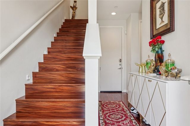 13225 Victory Boulevard, Valley Glen, CA 91401