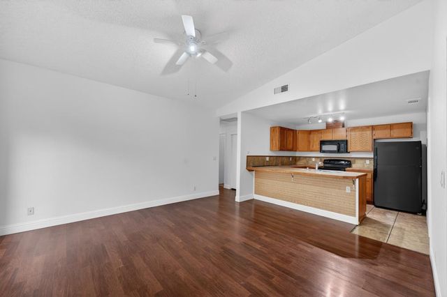 1754 Urbana Way, Sacramento, CA 95833