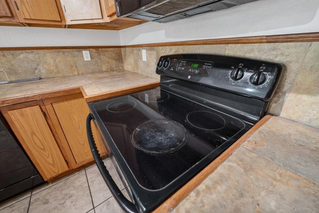 1754 Urbana Way, Sacramento, CA 95833