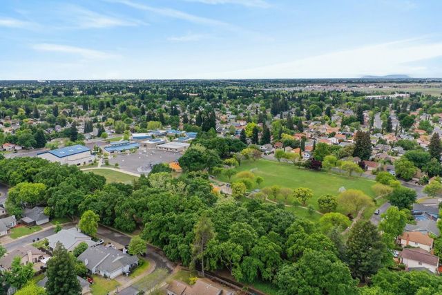 1754 Urbana Way, Sacramento, CA 95833