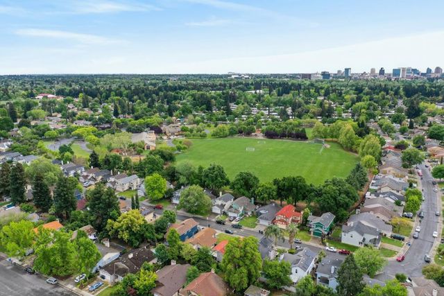 1754 Urbana Way, Sacramento, CA 95833