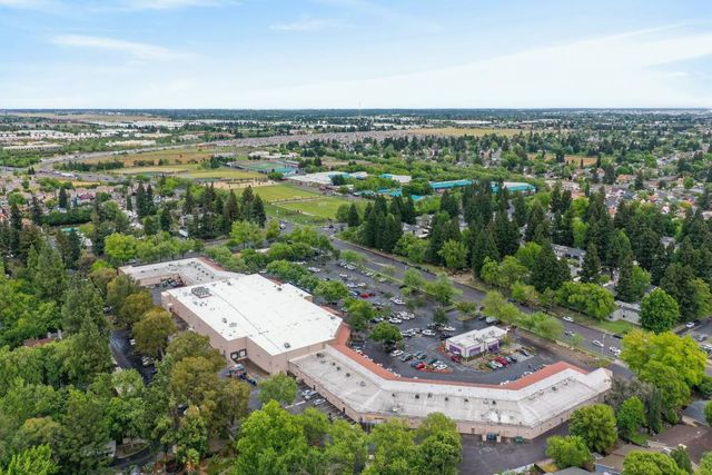 1754 Urbana Way, Sacramento, CA 95833