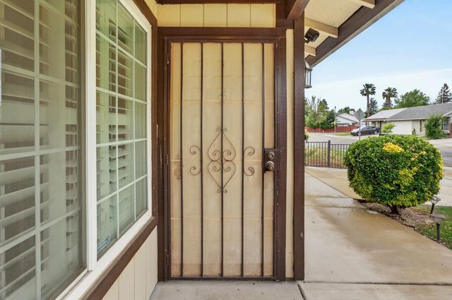 1754 Urbana Way, Sacramento, CA 95833