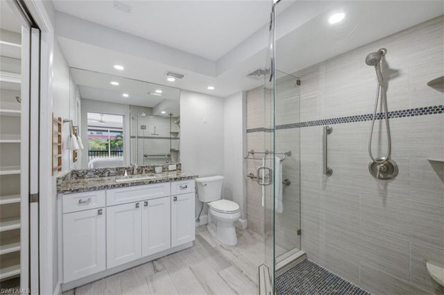 2170 Gulf Shore BLVD N 24W, Naples, FL 34102