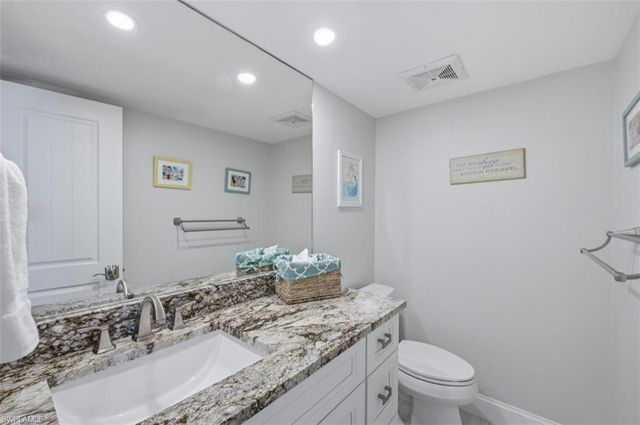 2170 Gulf Shore BLVD N 24W, Naples, FL 34102