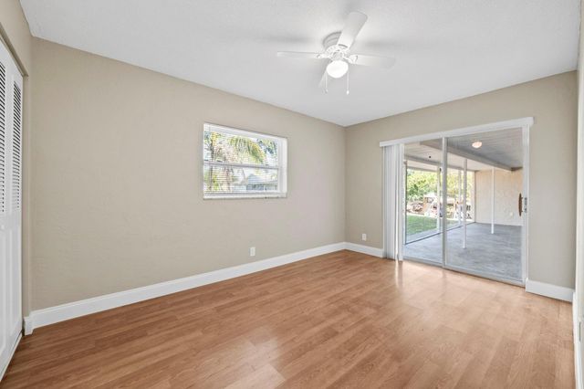 9203 NW 71st Street, Tamarac, FL 33321