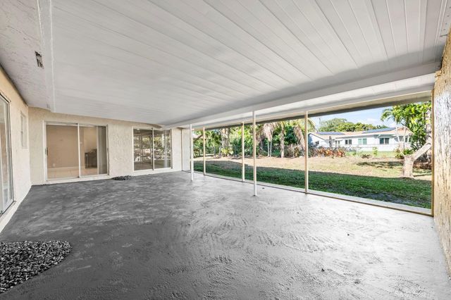 9203 NW 71st Street, Tamarac, FL 33321