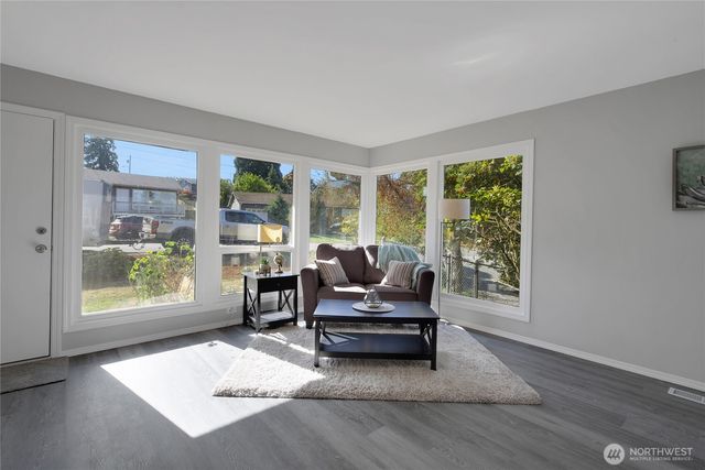 2306 S 249th Street, Kent, WA 98032