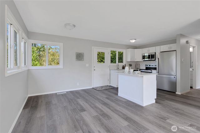 2306 S 249th Street, Kent, WA 98032