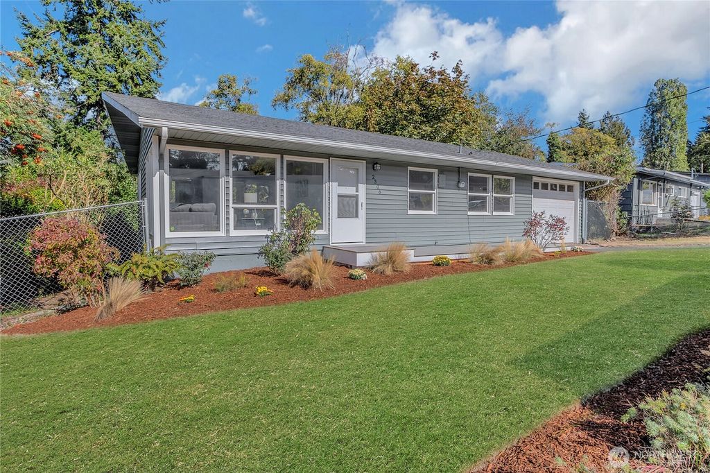 2306 S 249th Street, Kent, WA 98032