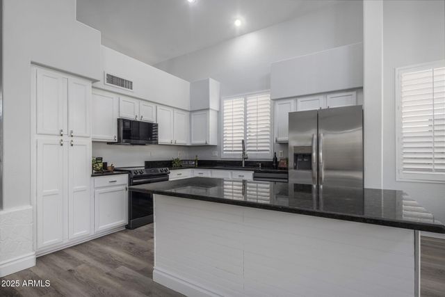 2900 E RIVIERA Place, Chandler, AZ 85249