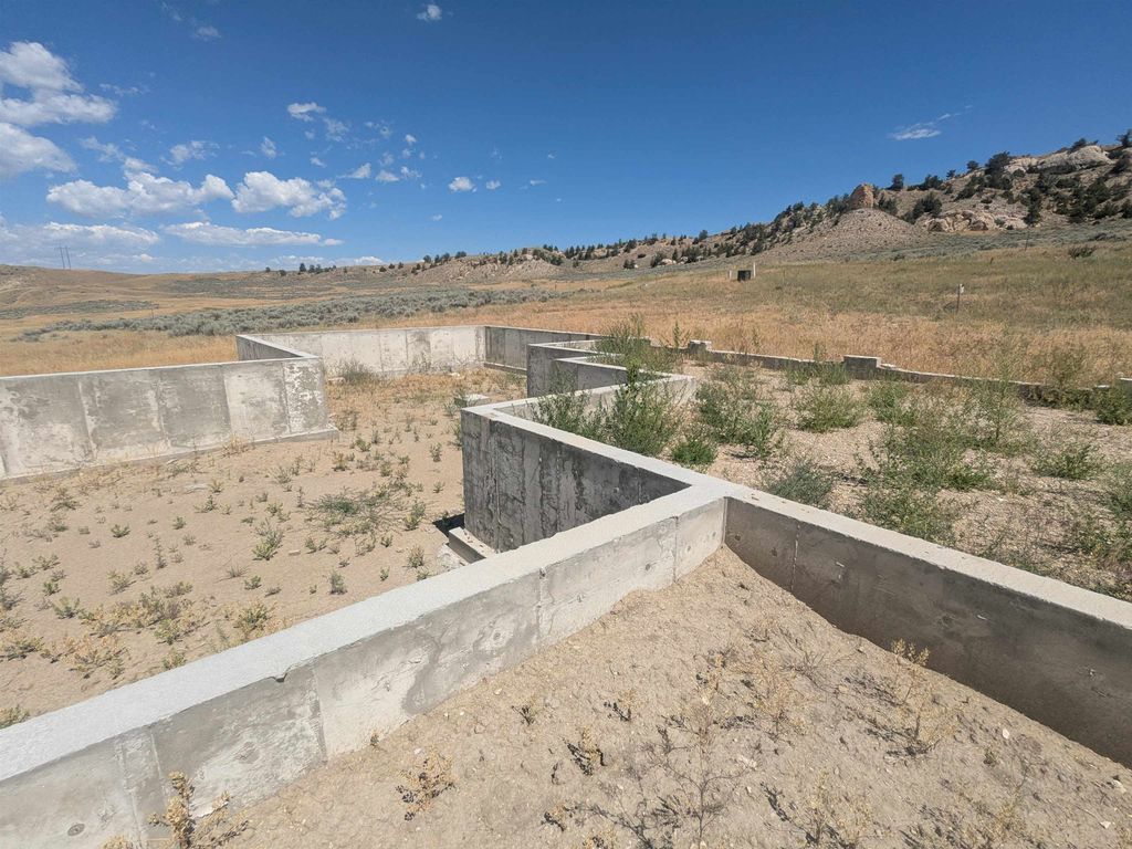 322 Irish Rock Dr, Meeteetse, WY 82433 photo 2