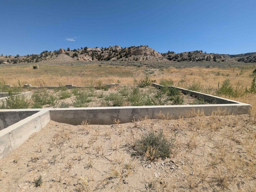 322 Irish Rock Dr, Meeteetse, WY 82433 photo 3