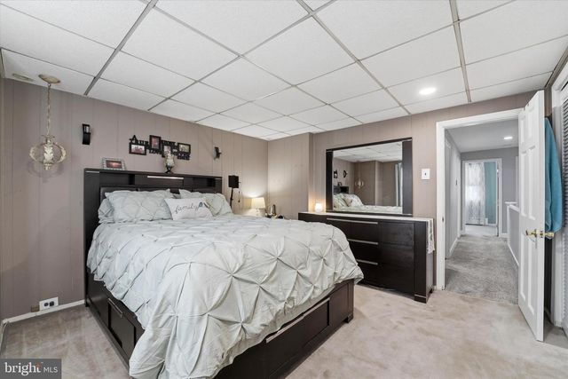 825-827 BROAD ST, Darby, PA 19023