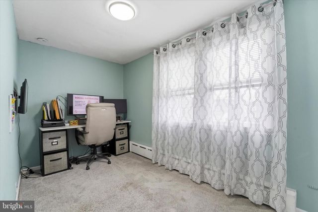 825-827 BROAD ST, Darby, PA 19023