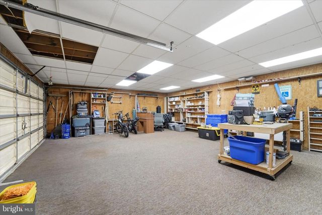 825-827 BROAD ST, Darby, PA 19023