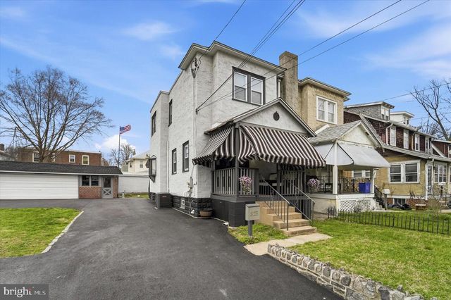 825-827 BROAD ST, Darby, PA 19023