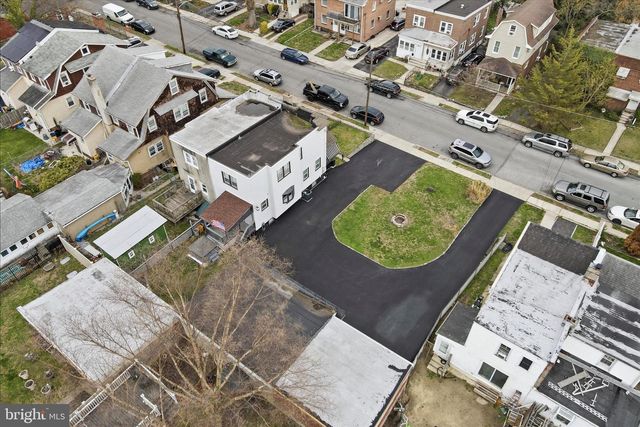 825-827 BROAD ST, Darby, PA 19023