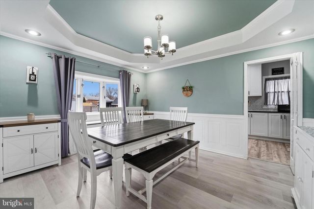 825-827 BROAD ST, Darby, PA 19023