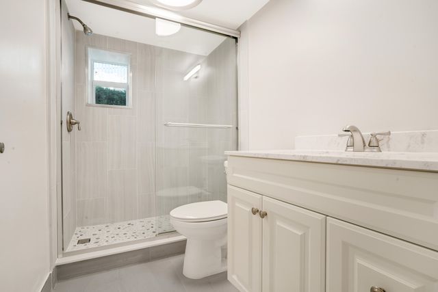 2649 Lake Drive 1, Singer Island, FL 33404