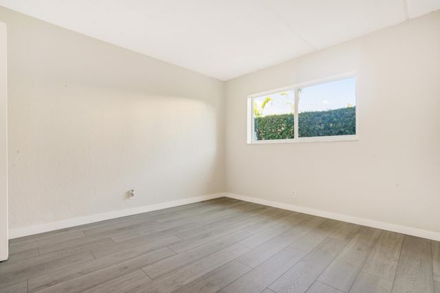 2649 Lake Drive 1, Singer Island, FL 33404