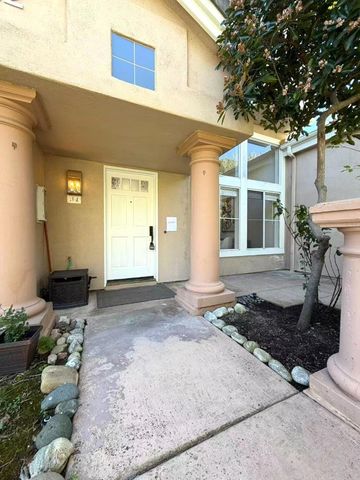 12922 Carmel Creek Road 34, San Diego, CA 92130