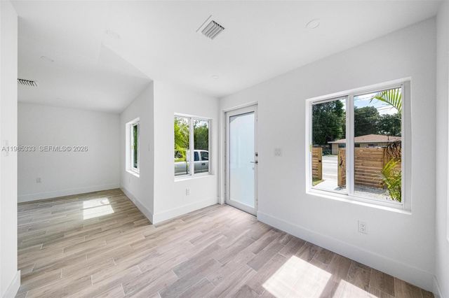 5900 NW 5th Ct 5900, Miami, FL 33127