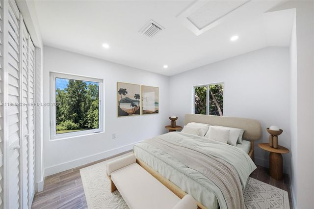 5900 NW 5th Ct 5900, Miami, FL 33127