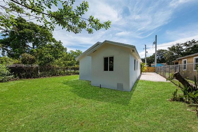 5900 NW 5th Ct 5900, Miami, FL 33127