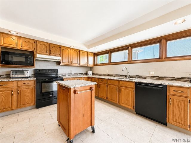 783 West River Road, Grand Island, NY 14072