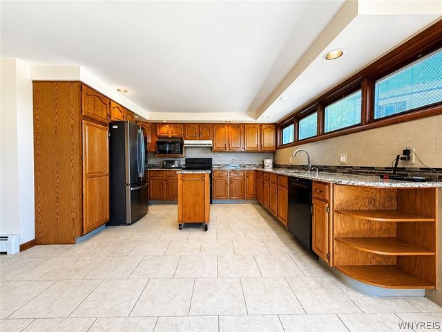 783 West River Road, Grand Island, NY 14072