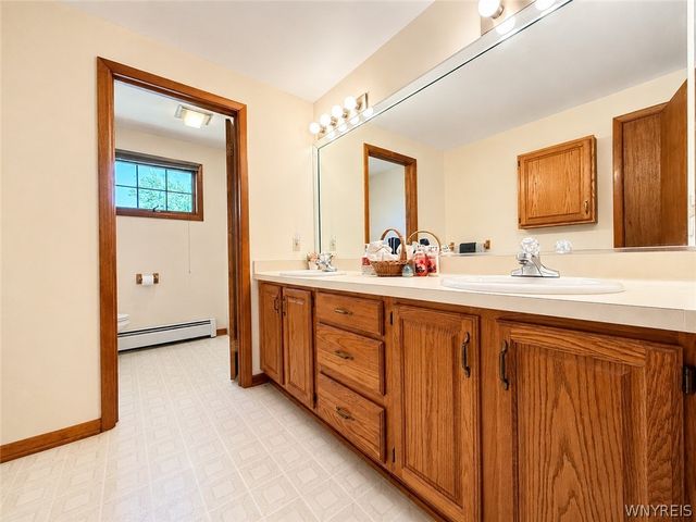 783 West River Road, Grand Island, NY 14072
