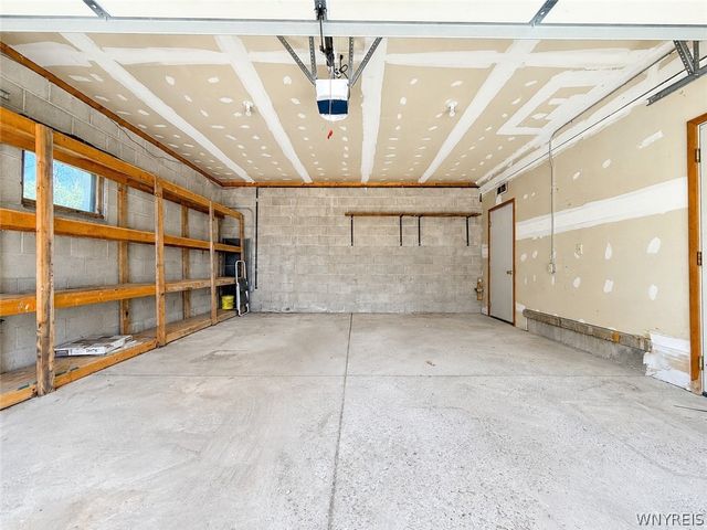 783 West River Road, Grand Island, NY 14072
