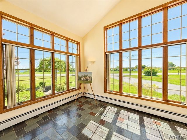 783 West River Road, Grand Island, NY 14072