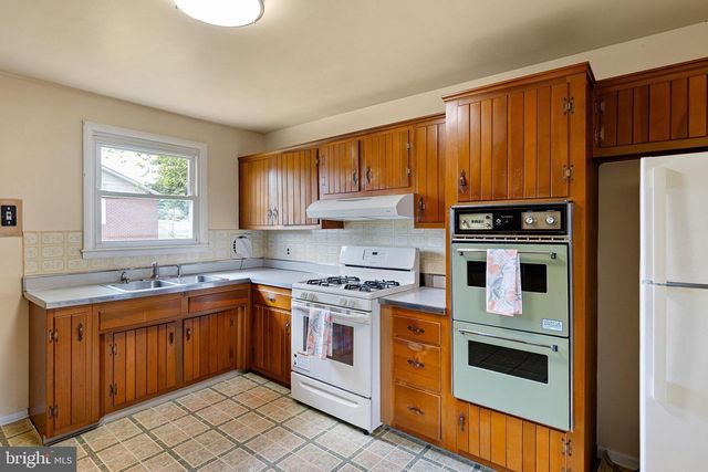 5 MARTA DR, Wilmington, DE 19808