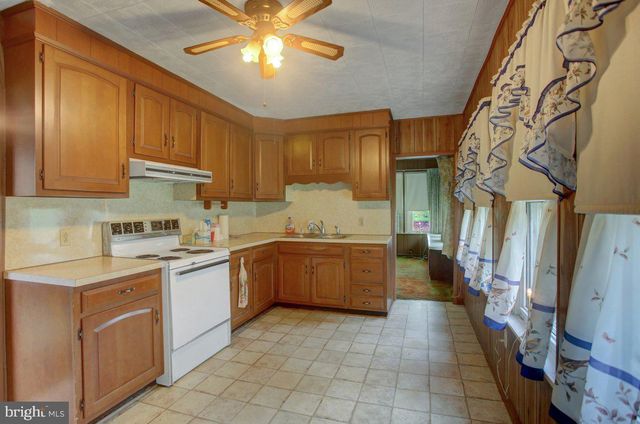 1438 NOLTS ROAD, Chambersburg, PA 17202