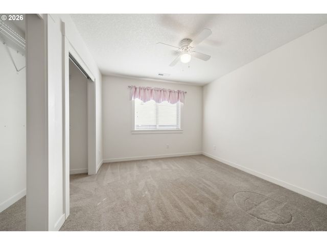 7032 S 11TH St, Ridgefield, WA 98642