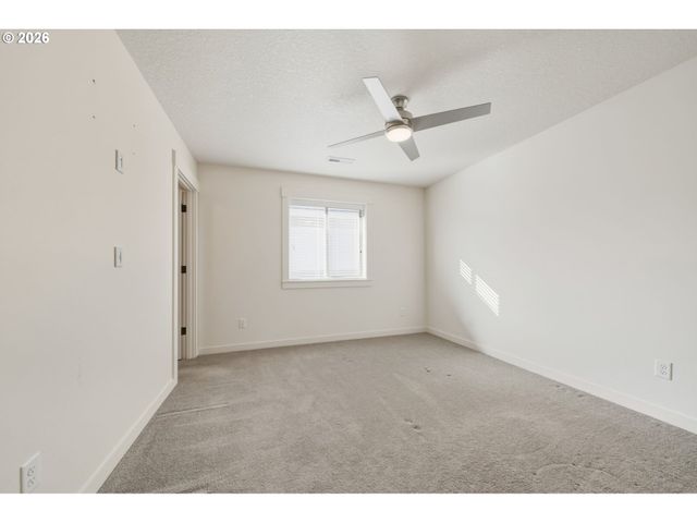 7032 S 11TH St, Ridgefield, WA 98642