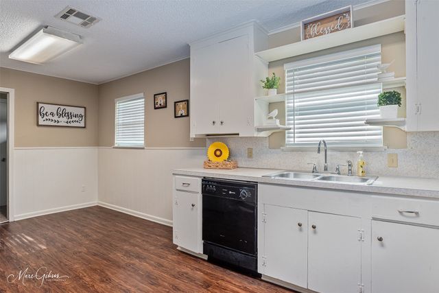 9342 Dean Road, Shreveport, LA 71118