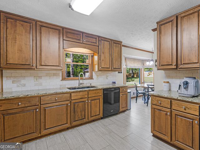 316 Satie Creek Way, Mcdonough, GA 30253