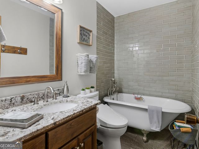 316 Satie Creek Way, Mcdonough, GA 30253