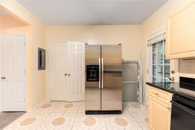 3665 Chestnut Drive D2, Atlanta, GA 30340