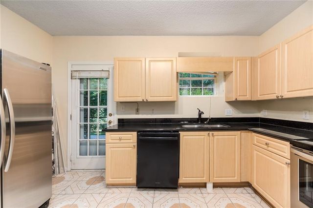 3665 Chestnut Drive D2, Atlanta, GA 30340