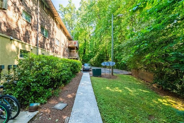 3665 Chestnut Drive D2, Atlanta, GA 30340
