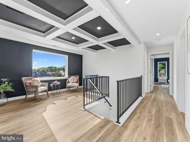 206 E CAMDEN AVE, Moorestown, NJ 08057