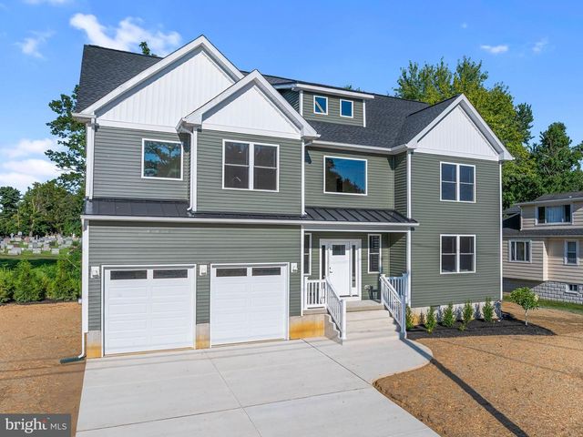 206 E CAMDEN AVE, Moorestown, NJ 08057