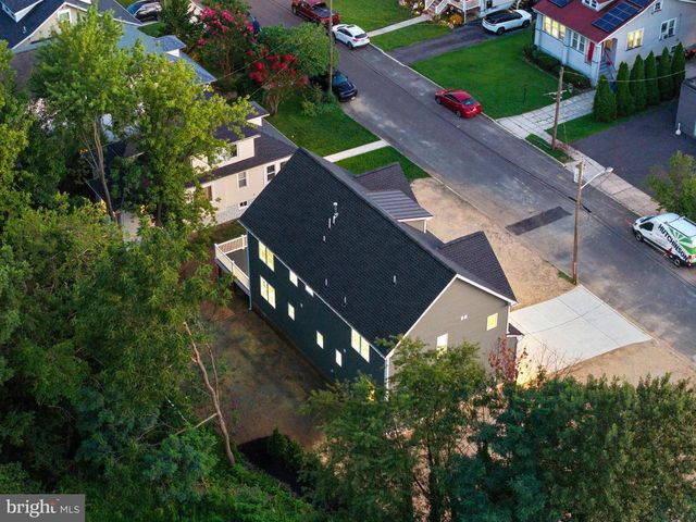 206 E CAMDEN AVE, Moorestown, NJ 08057